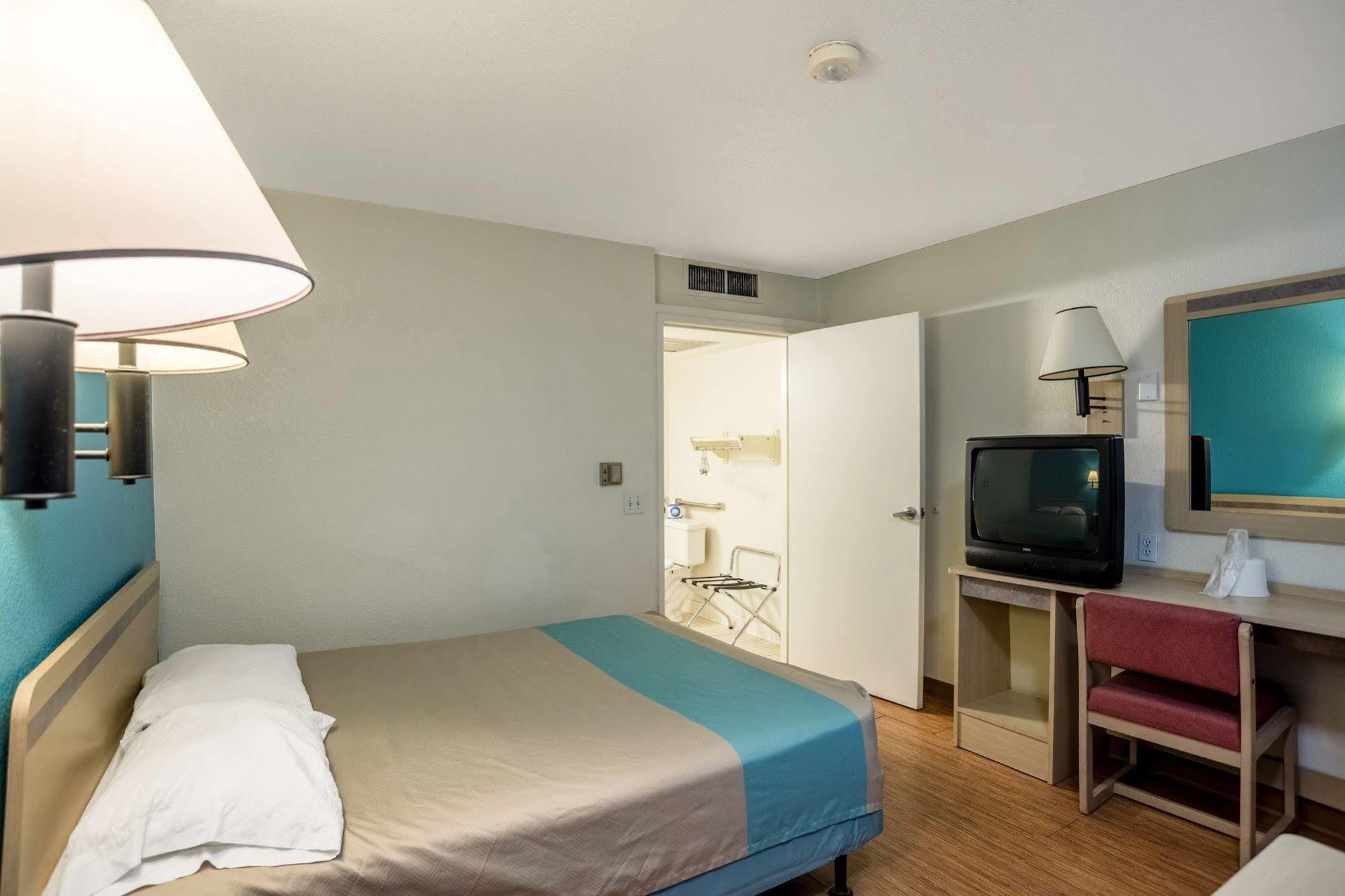 Oyo Hotel Willcox Bagian luar foto